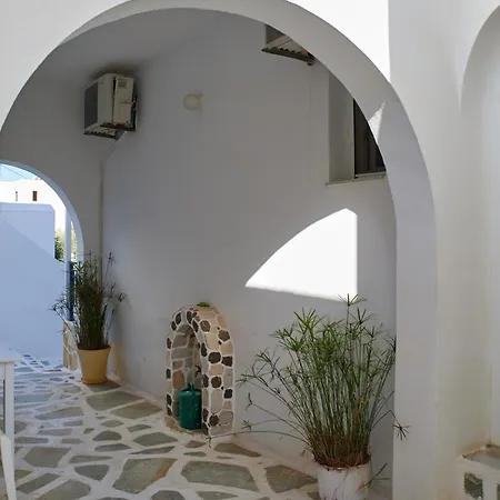 Pensionat Theologos Place 3*