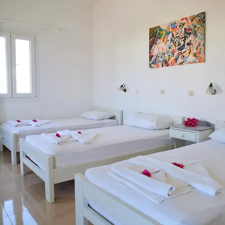 Theologos Place 3* 安迪帕罗斯岛