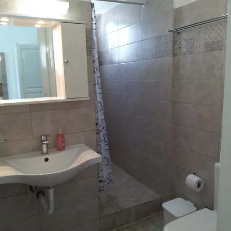 Theologos Place 3* 安迪帕罗斯岛